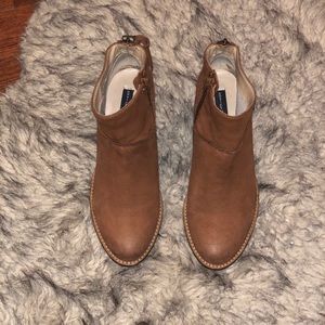 Steve Madden camel suede ankle booties